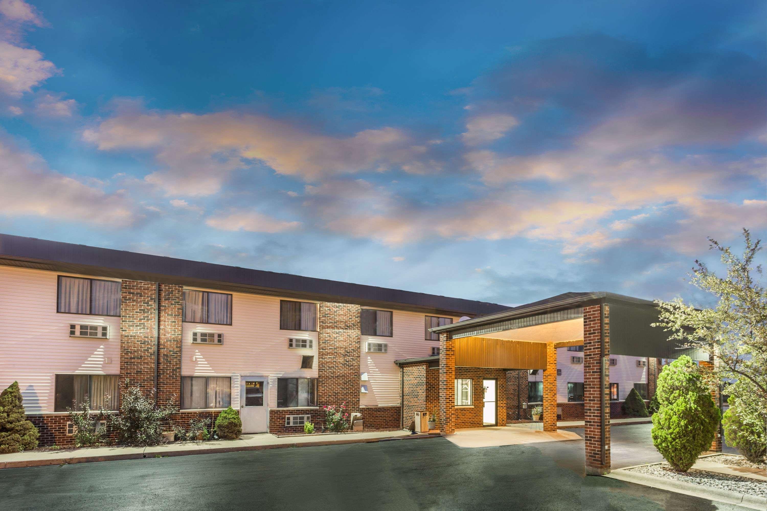 Super 8 By Wyndham Bourbonnais/Kankakee Area Экстерьер фото